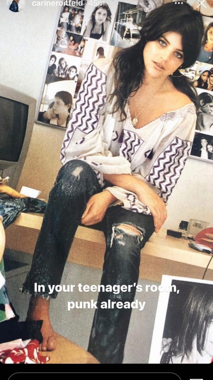 julia restoin roitfeld feet 3