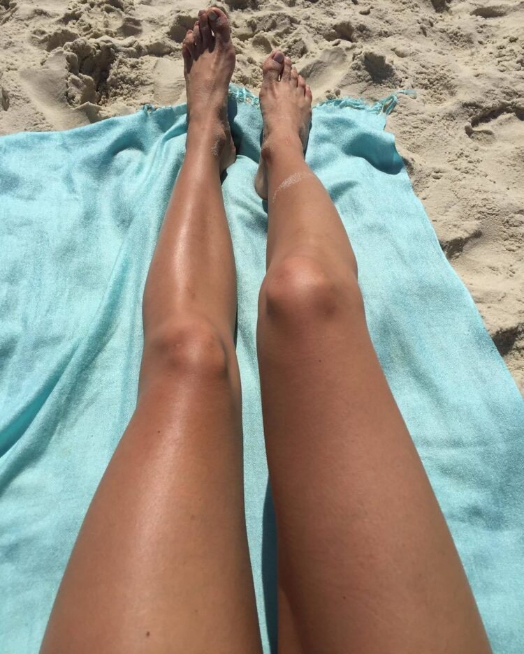 julia ribeiro feet 1