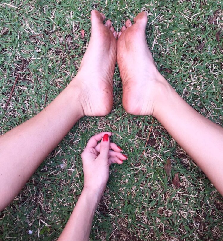 julia ribeiro feet 2