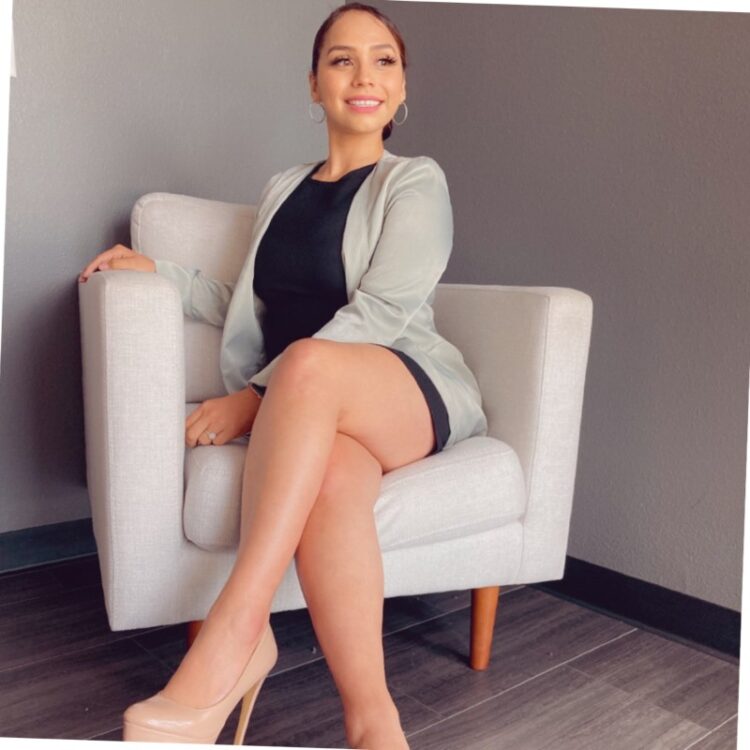 julia rodriguez feet 1