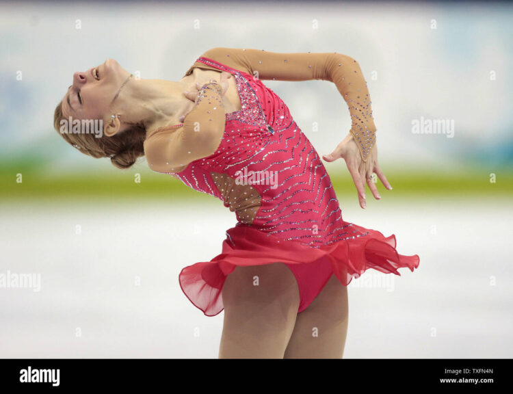 julia sebestyen feet 6