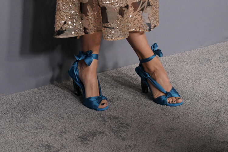 julia taylor ross feet 2