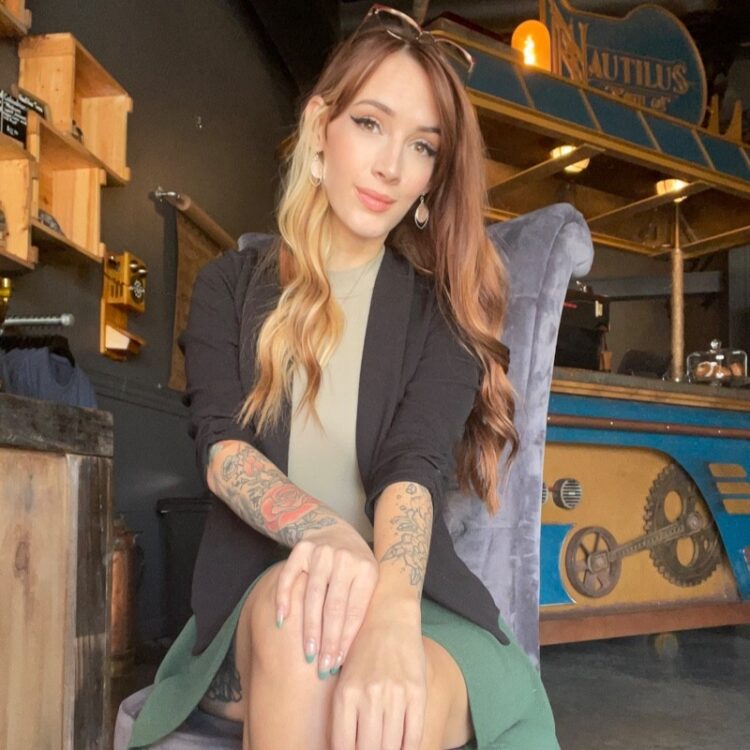 julia thompson feet 4