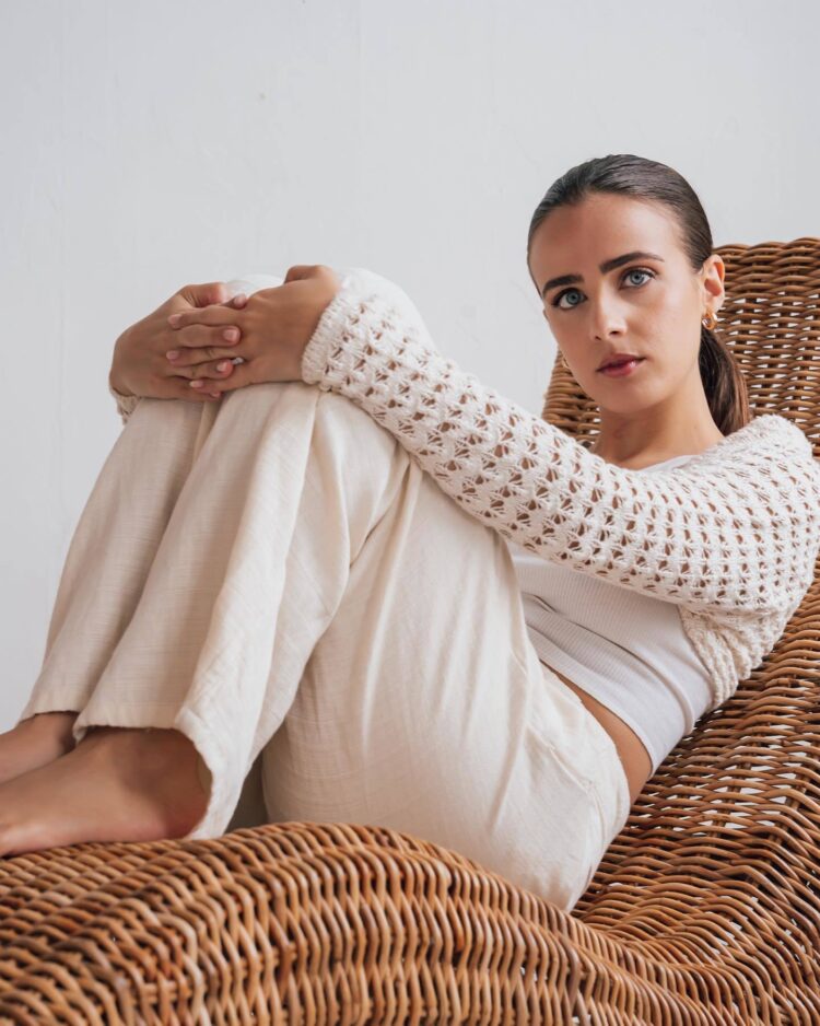 julia tomasone feet 3