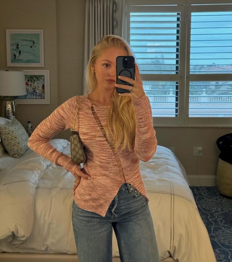 julia tychoniewicz feet 4