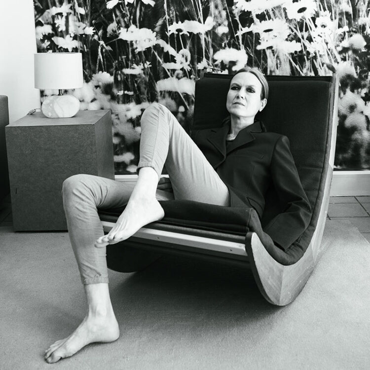 juliana hatfield feet 3