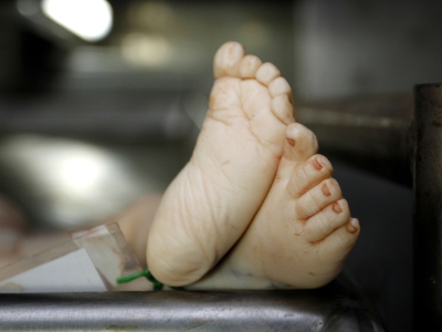 juliana velasquez buitrago feet 5