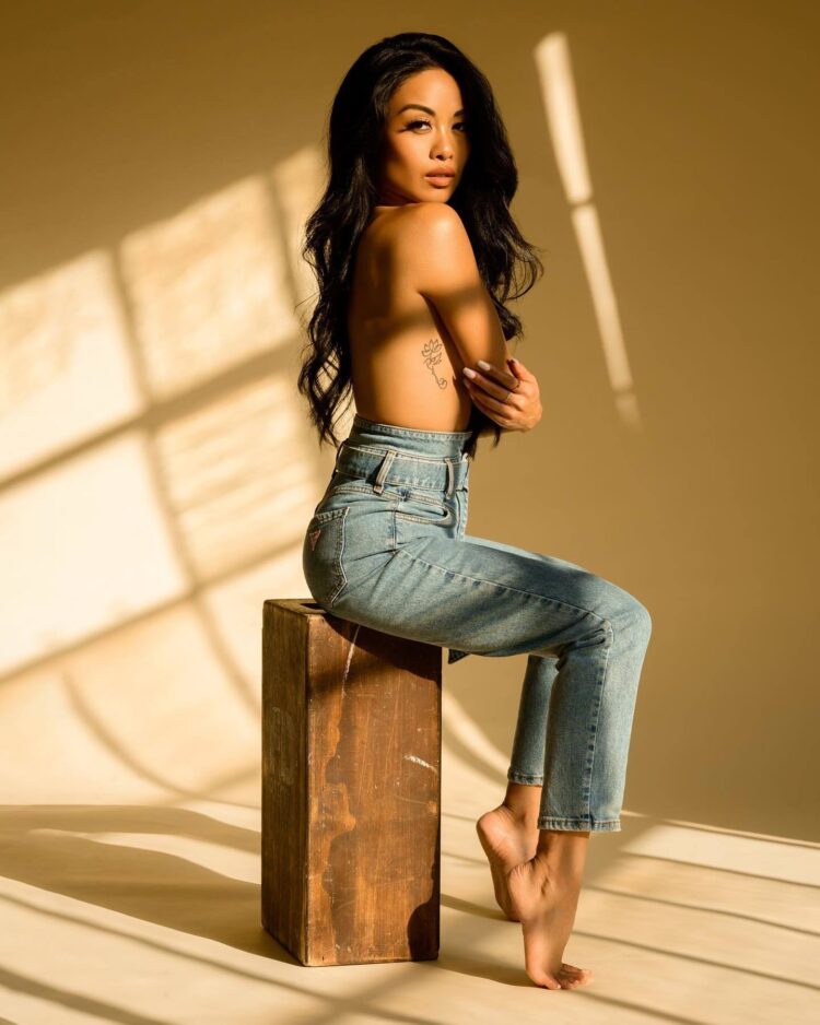 julianne aurora feet 4