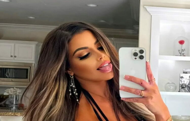 julianne kissinger feet 2