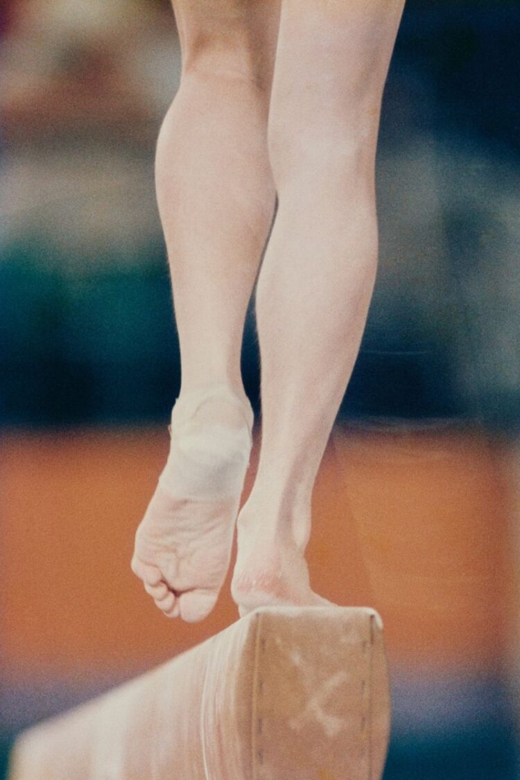 julianne mcnamara feet 5