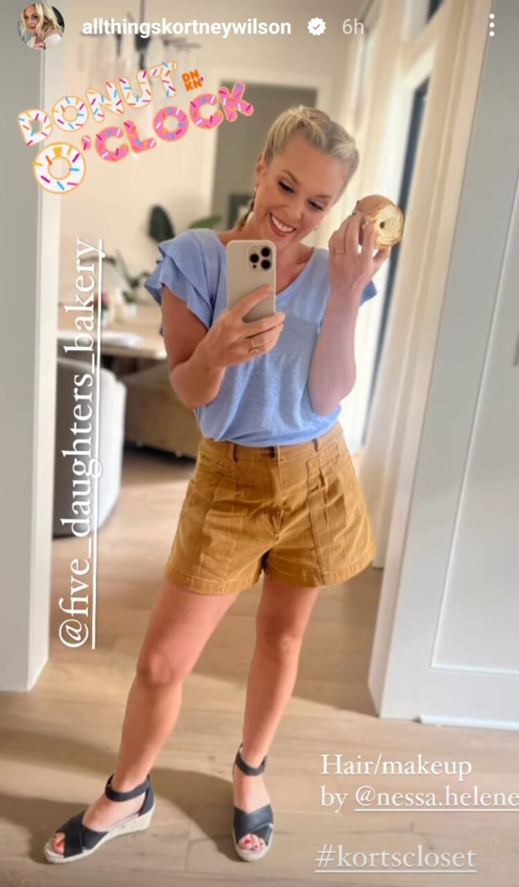 julianne wilson feet 6