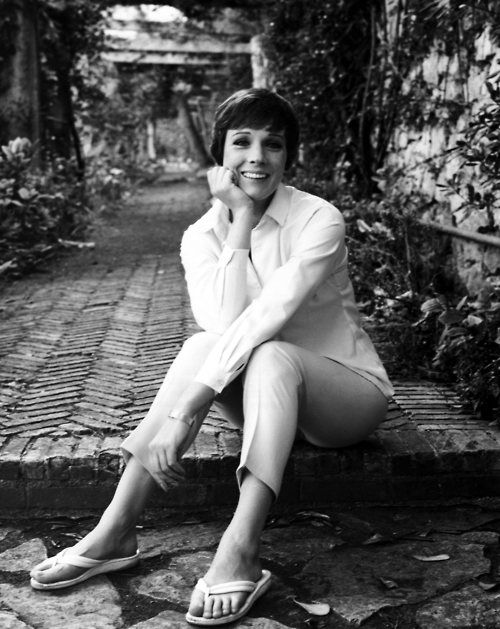 julie andrews feet 3
