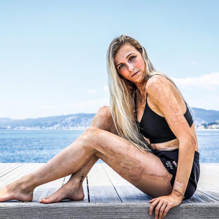 julie bourges feet 1