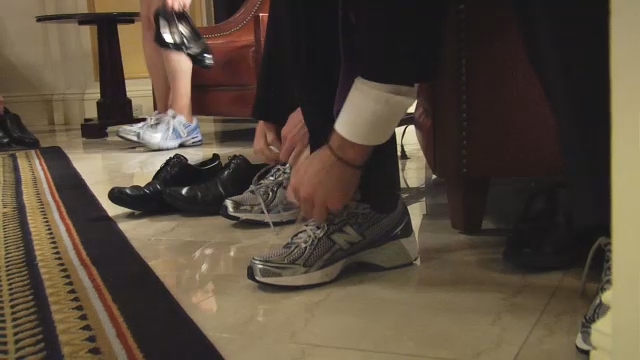 julie gardner feet 6