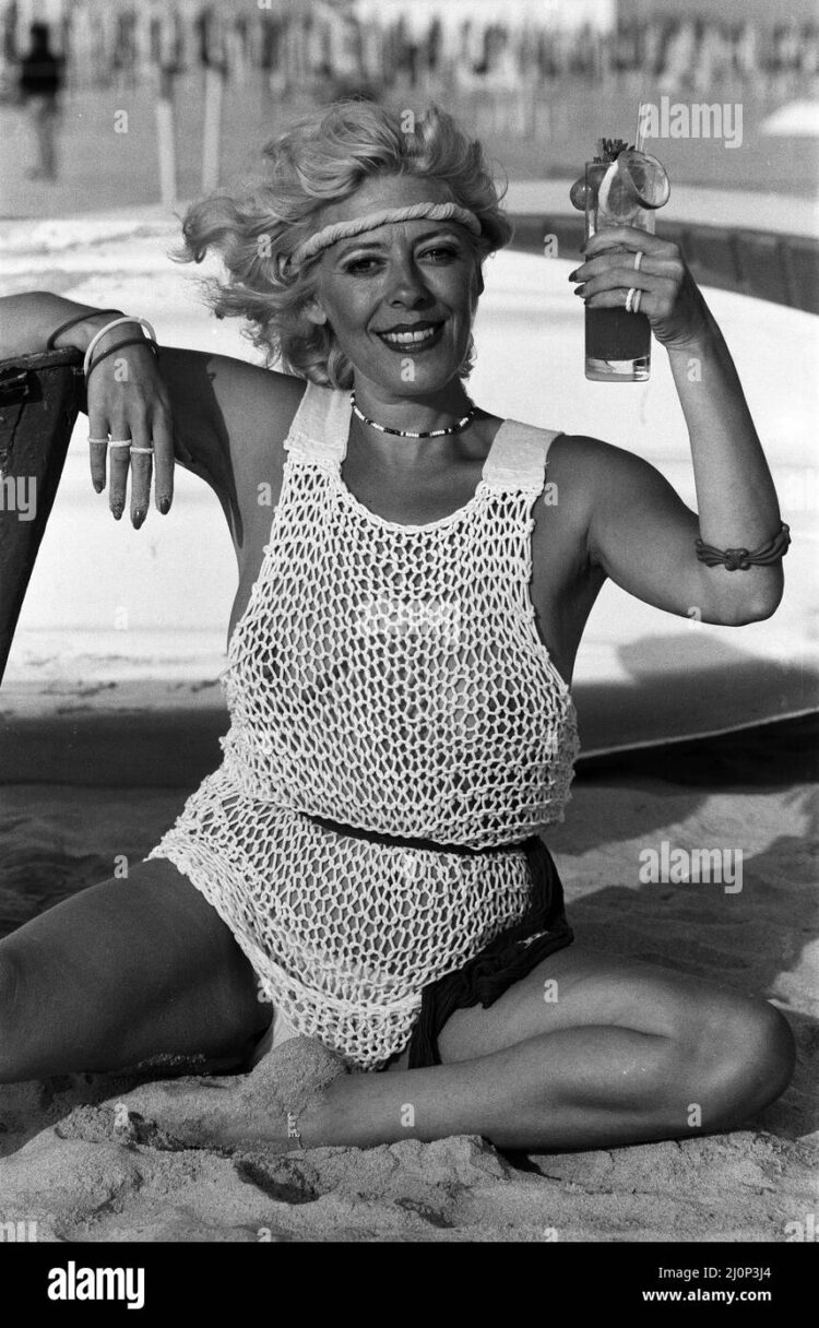 julie goodyear feet 5