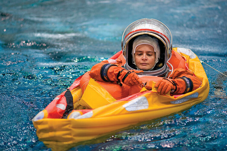 julie payette feet 5