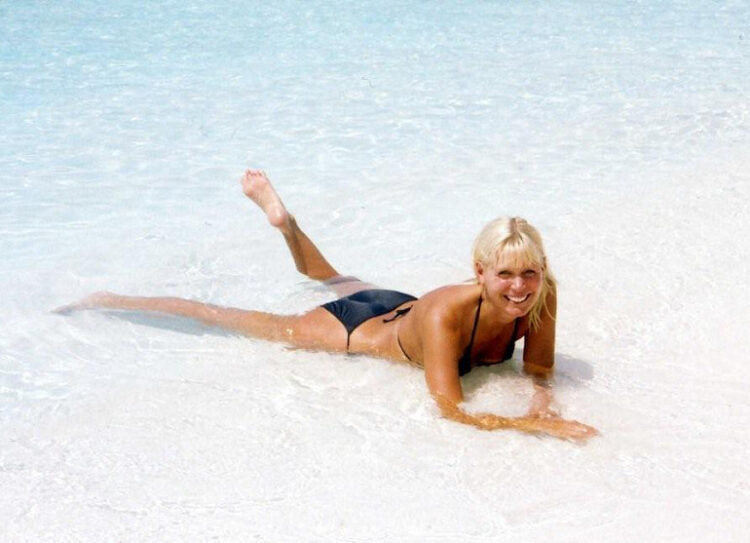 julie peasgood feet 6