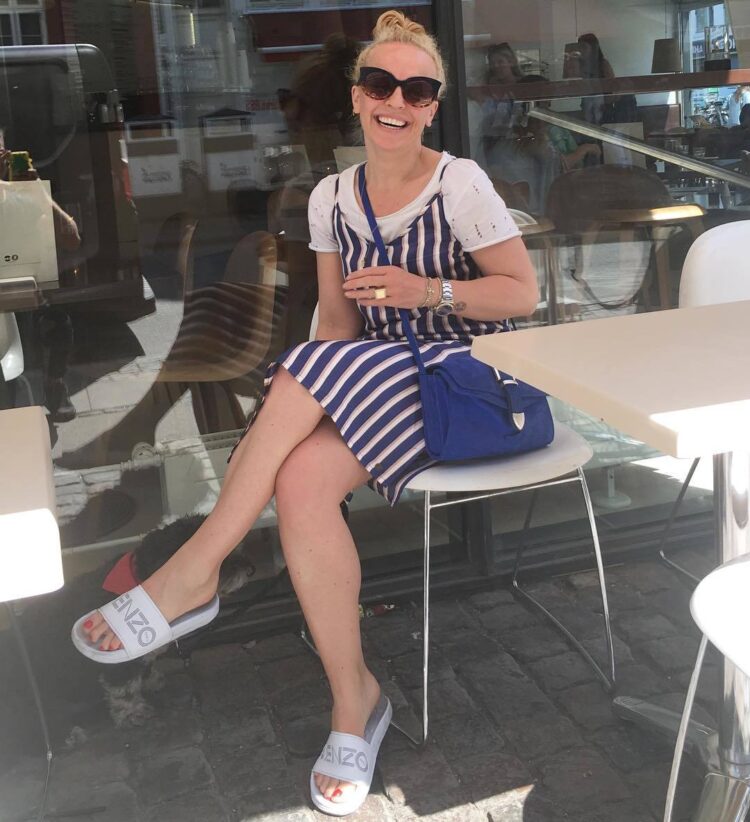 julie r. olgaard feet 5