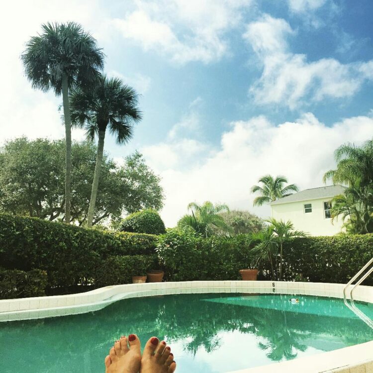 julie roginsky feet 1