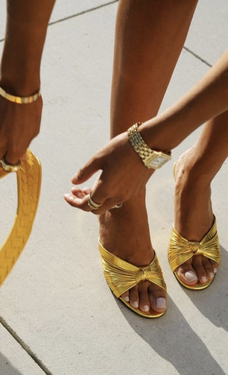 julie sarinana feet 3