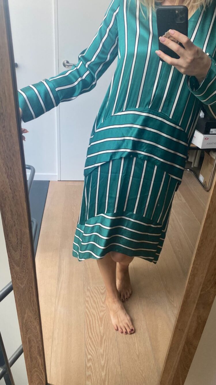 julie van den steen feet 1