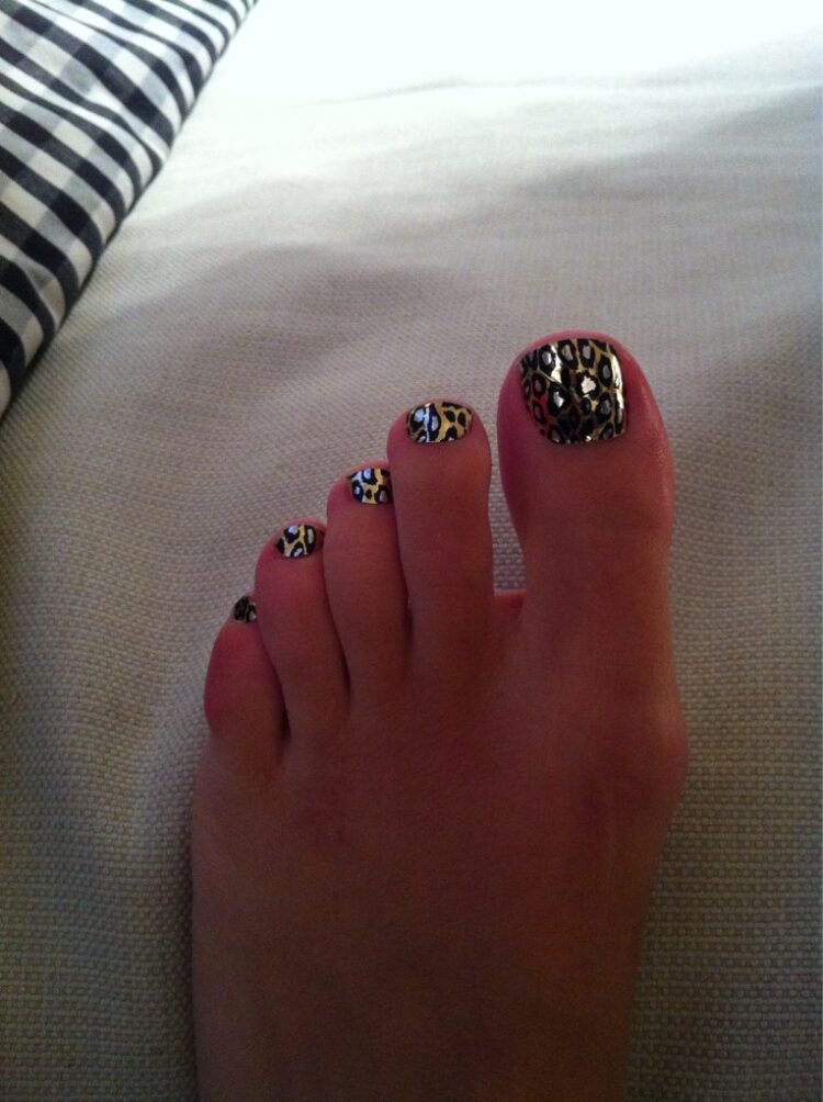 julie zangenberg feet 3