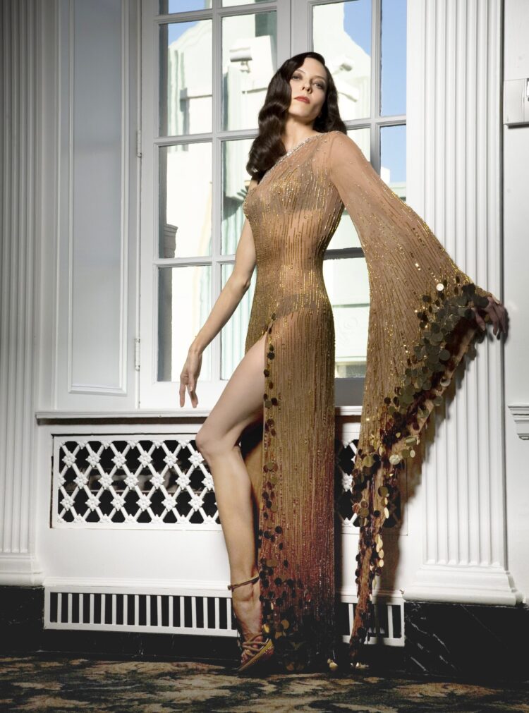 juliet landau feet 4 scaled