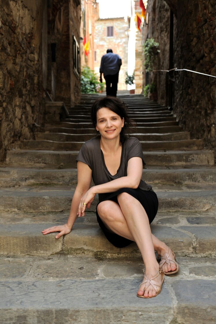juliette binoche feet 2