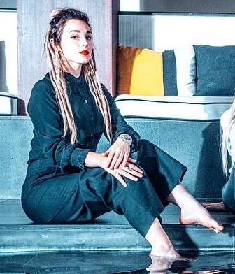 juliette saumagne feet 2