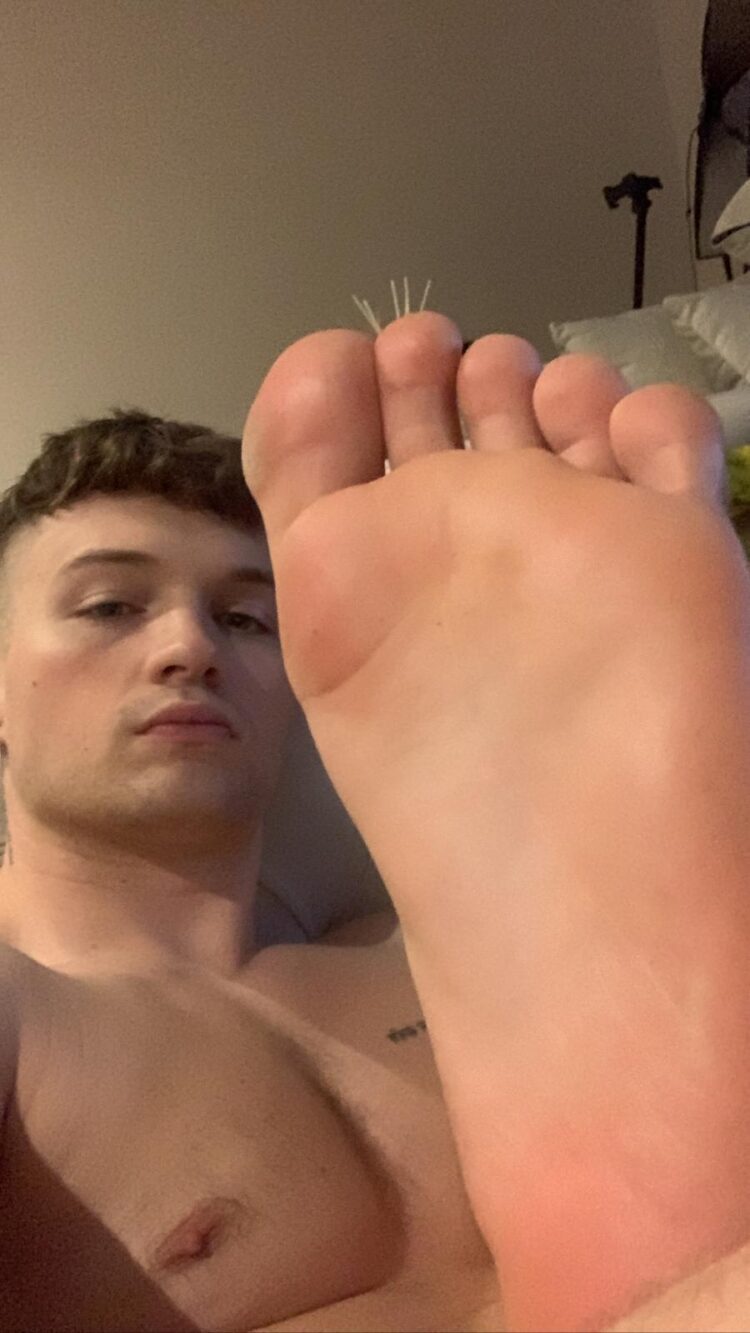 julio oliveira feet 5