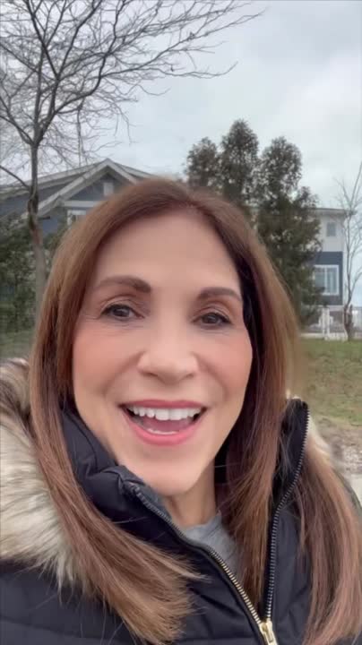 julissa velilla feet 5