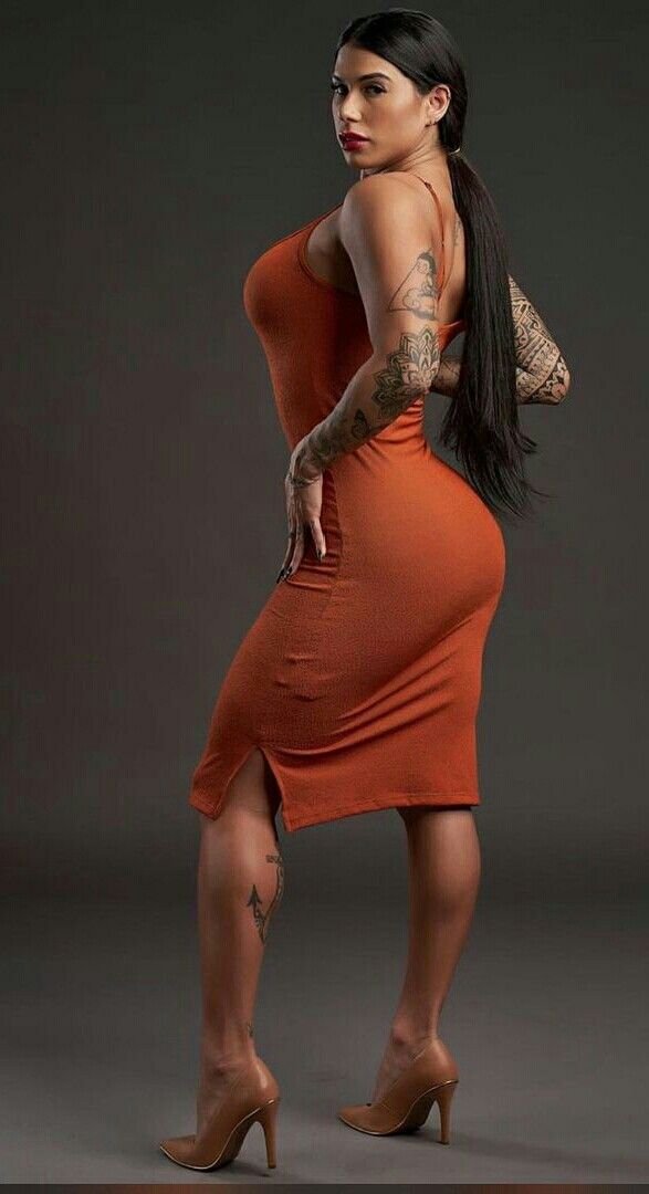 jully oliveira feet 2