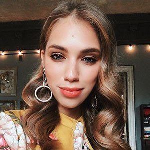 july suntcova feet 3