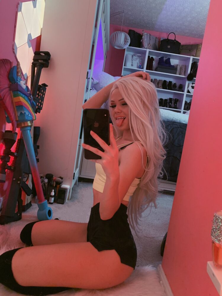 justfoxii feet 1