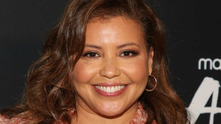 justina long am feet 3