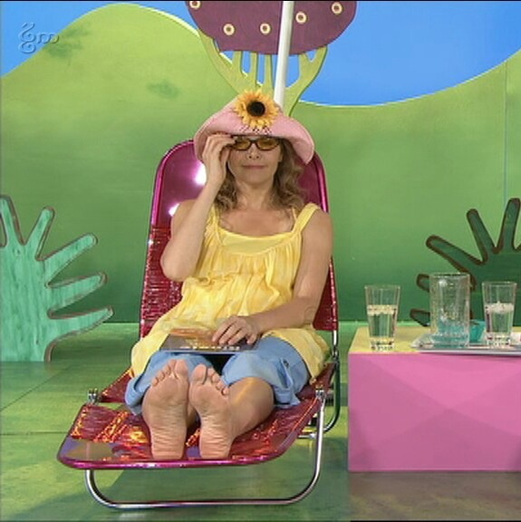 justine clarke feet 3