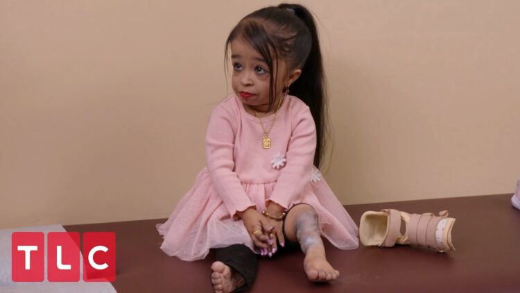 jyoti amge feet 2