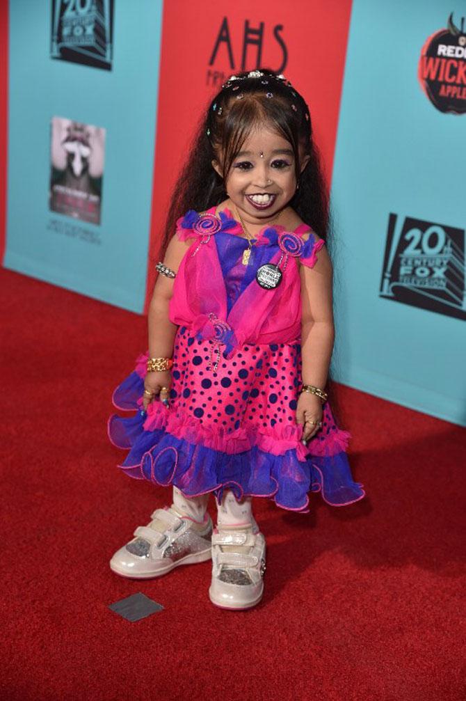 jyoti amge feet 5