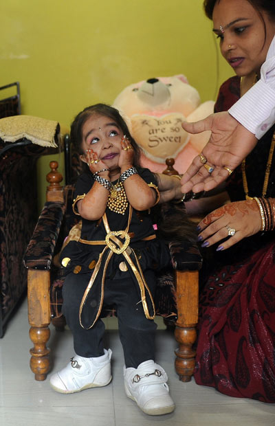 jyoti amge feet 6