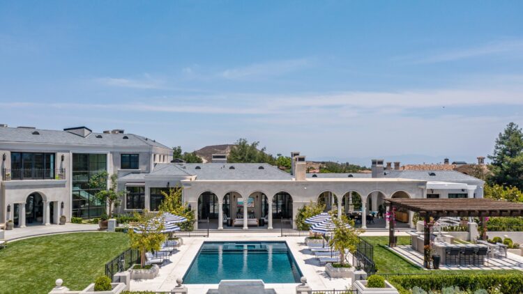 kacey matthews feet 6 scaled