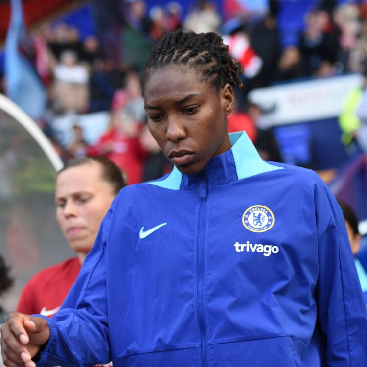 kadeisha buchanan feet 6