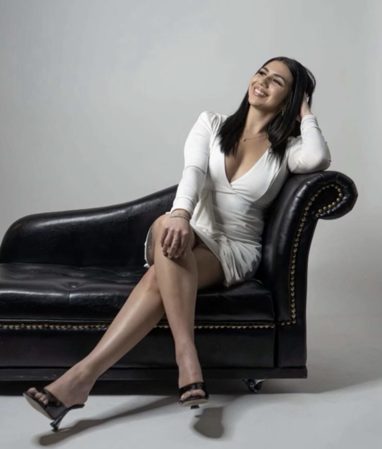 kae hernandez feet 4