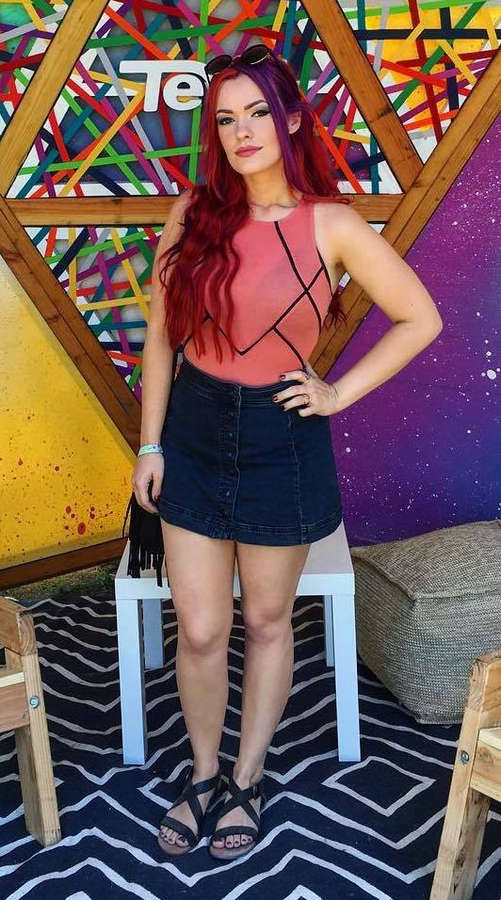 kaela sinclair feet 6