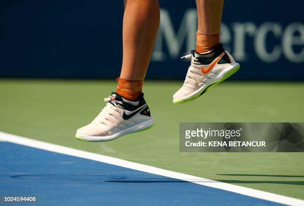 kaia kanepi feet 5