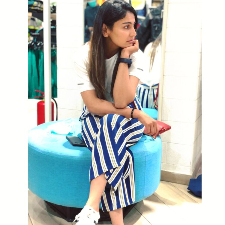 kainat imtiaz feet 4