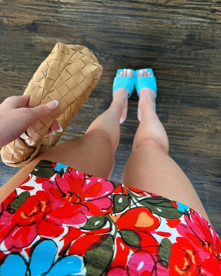 kaitlyn davis feet 2