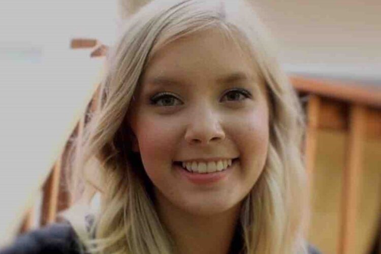 kaitlyn jensen feet 3