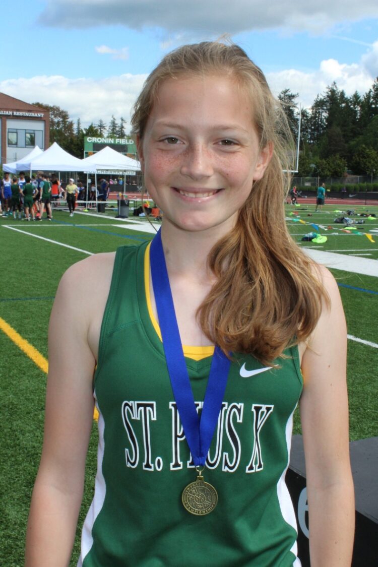 kaitlyn jensen feet 5