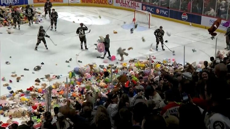 kaitlyn jensen feet 6