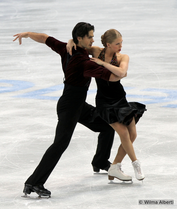 kaitlyn weaver feet 3